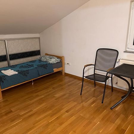 Rooms Near The Airport Сараево Экстерьер фото