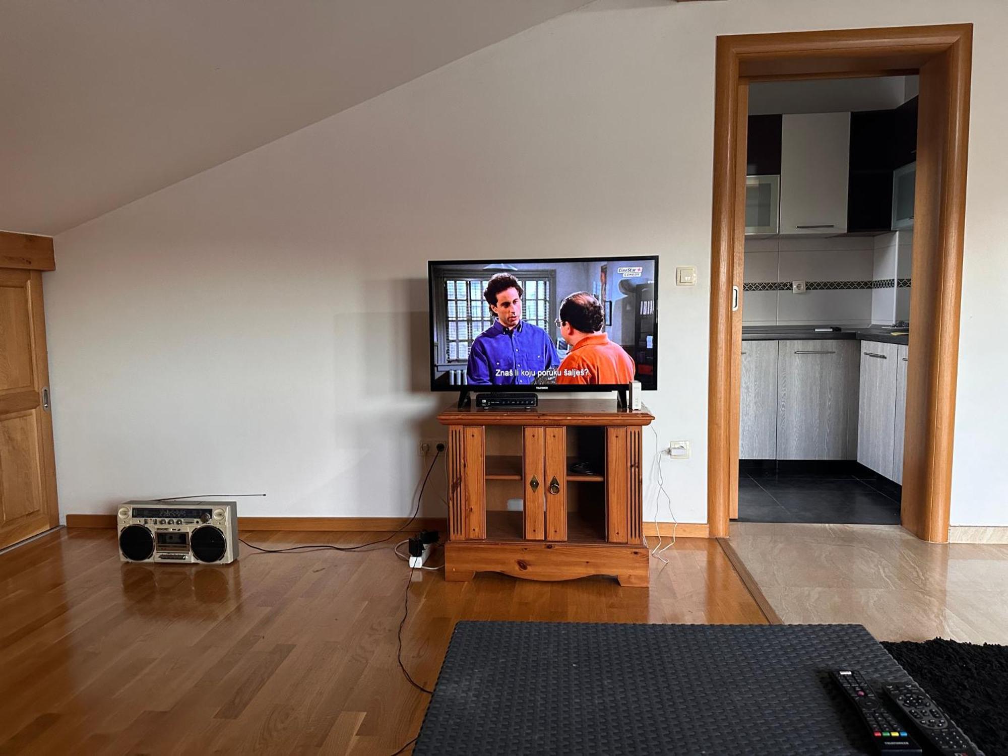Rooms Near The Airport Сараево Экстерьер фото