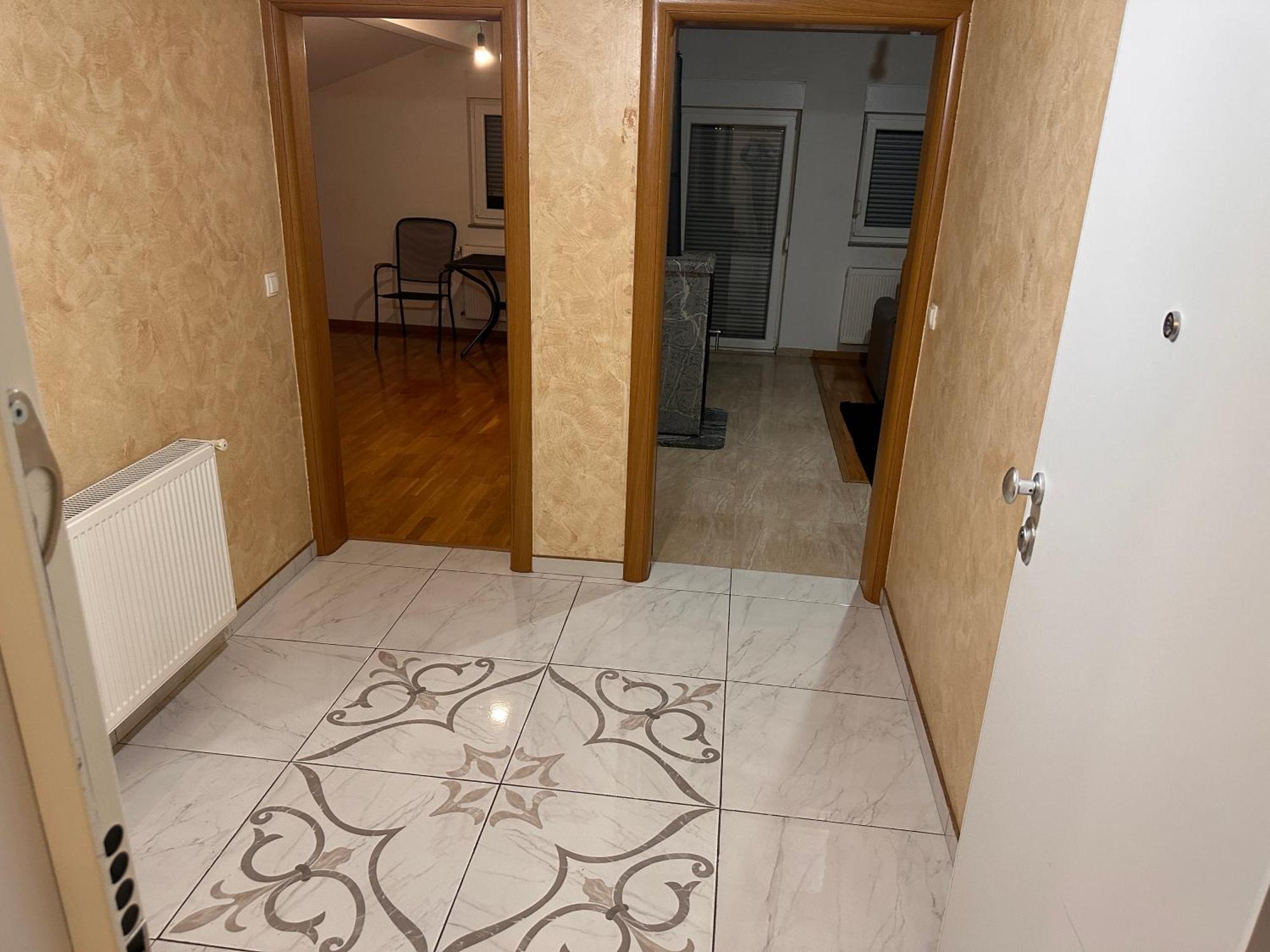 Rooms Near The Airport Сараево Экстерьер фото